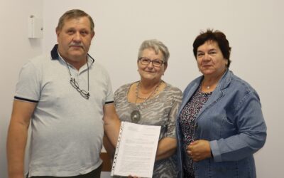 Przedstawiciele środowiska seniorów złożyli dziś w Urzędzie Gminy Piątnica